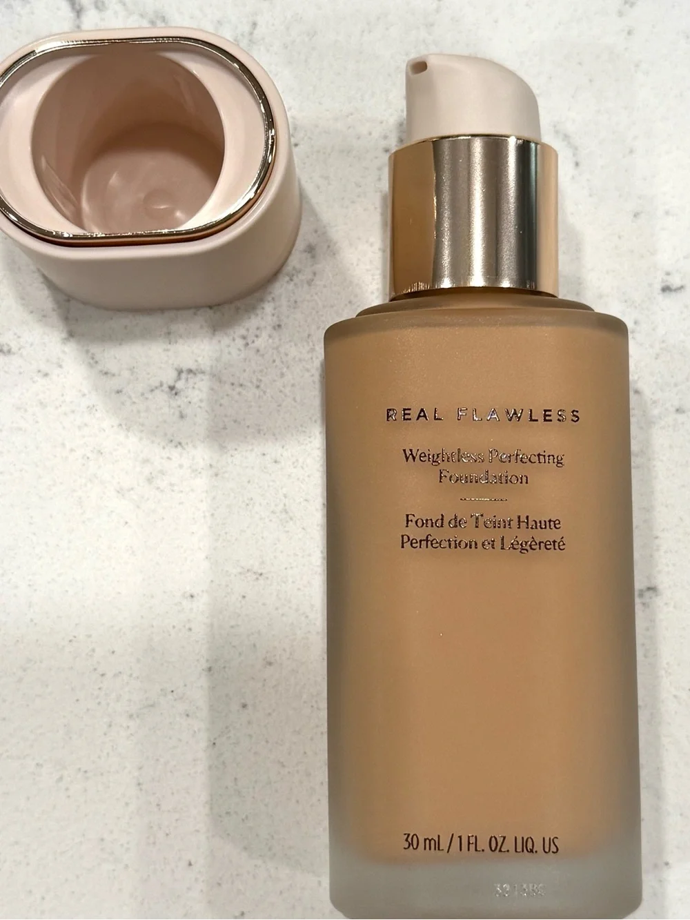 Laura Mercier Real Flawless Foundation - NIB Full Size 30ml Ecru (2C1) - Picture 2 of 2